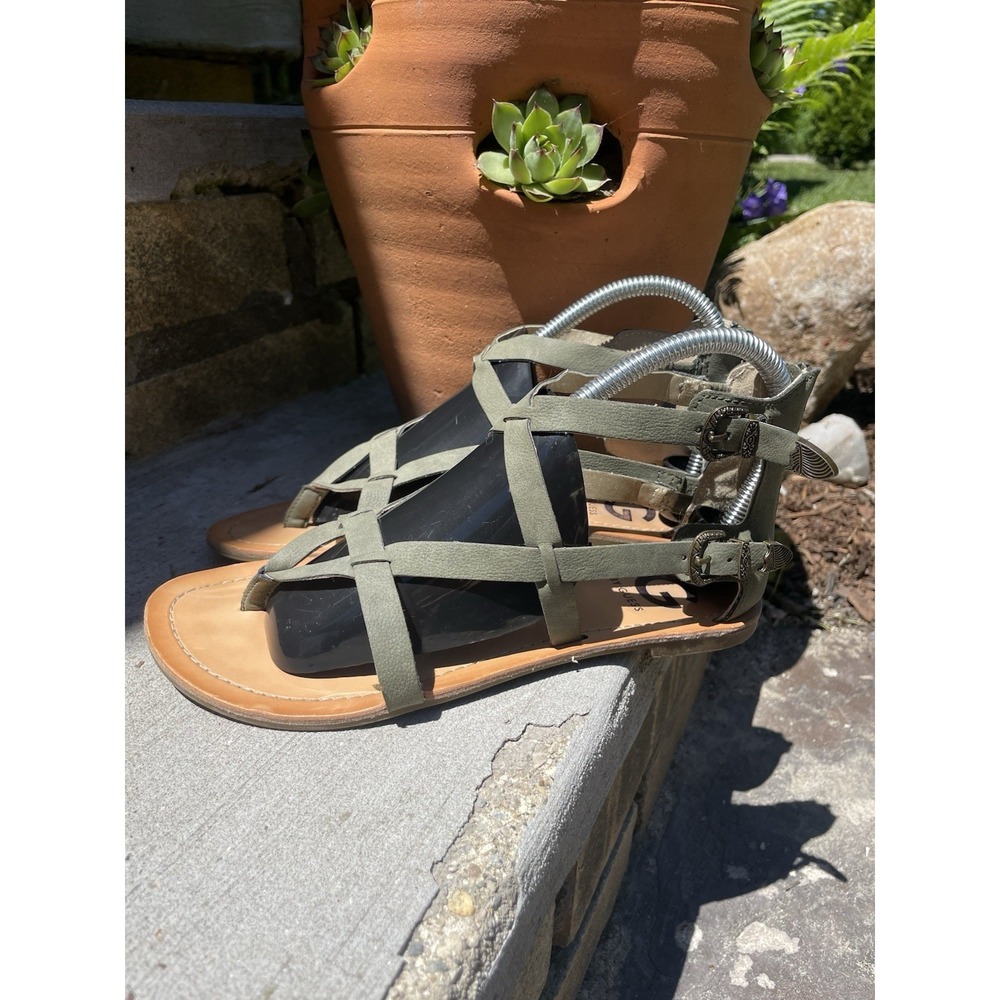 G by Guess Olive Green‎ Gladiator Strappy Sandals Womens 7M Boho Festival Vegan
